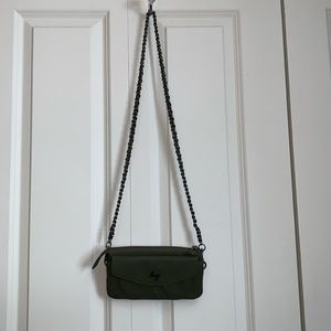 NWOT Lug Blitz Matte VL Wildflower Olive wristlet/crossbody wallet